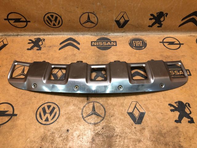 Накладка бампера переднього, центральна A1648850022 MERCEDES
