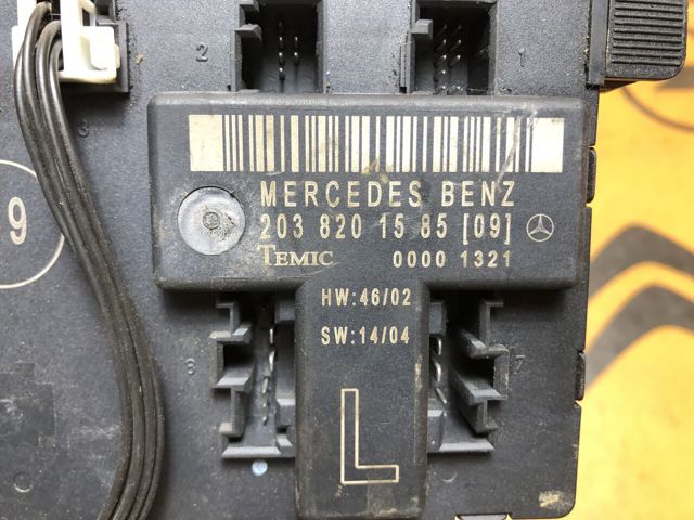 Блок комфорту передніх дверей A2038201585 MERCEDES