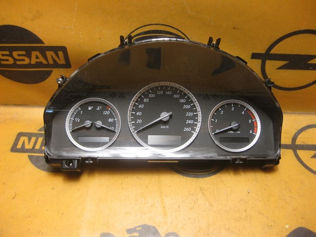 щиток приладу A2045409848 MERCEDES