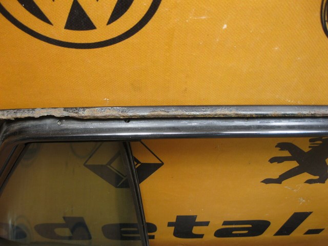 Двері задні A2047300305 MERCEDES
