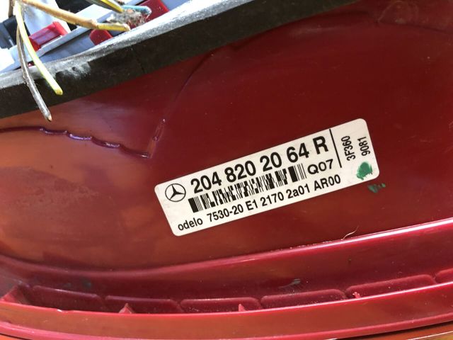 Задній правий стоп A2048202064 MERCEDES