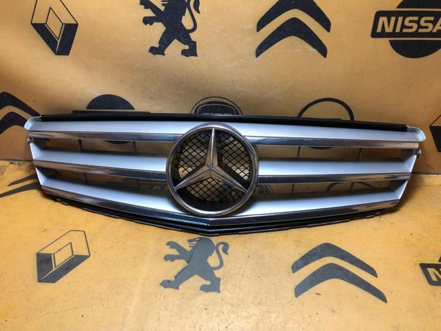 Облицювання радіатора A2048800023 MERCEDES