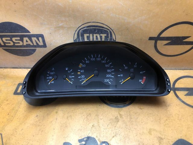 щиток приладу A2105401248 MERCEDES