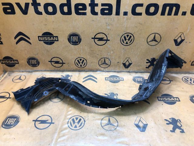 Подкрильнікі переднього крила, правий A2106984830 MERCEDES