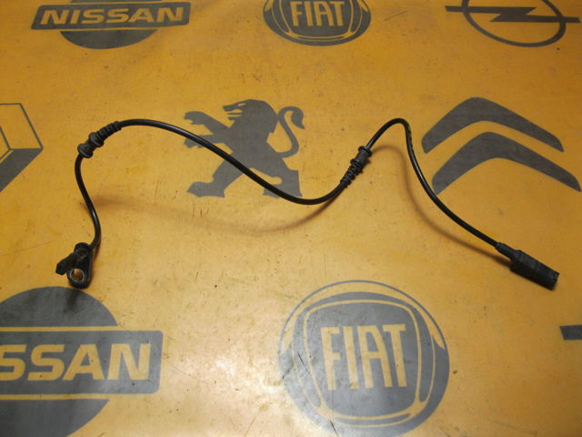 Передній датчик ABS A2115402317 MERCEDES