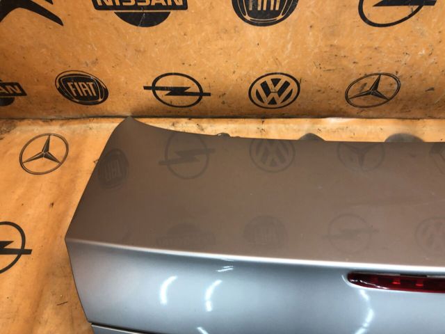 Кришка багажника кузова A2117500075 MERCEDES