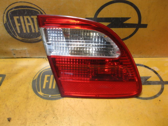 Задня ліва внутрішня фара A2118201364 MERCEDES