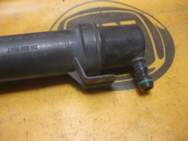 Форсунка омивача фари передньої, лівої A2118600547 MERCEDES