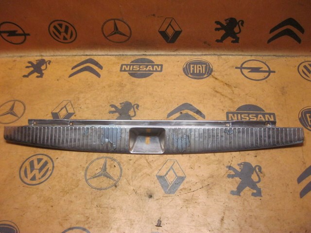Накладка перегородки A2126900027 MERCEDES