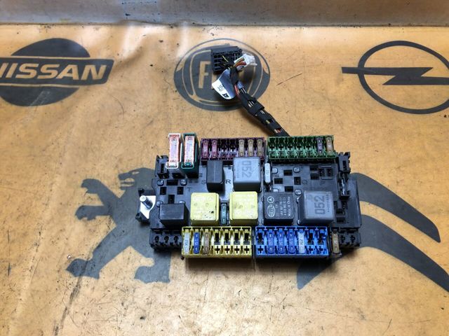 Корпус запобіжників A2469067100 MERCEDES