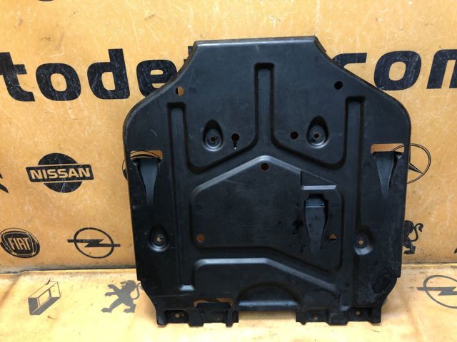 Захист піддона картера двигуна A2515240730 MERCEDES
