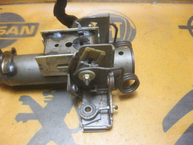 Колонка рульового управління A6394620320 MERCEDES