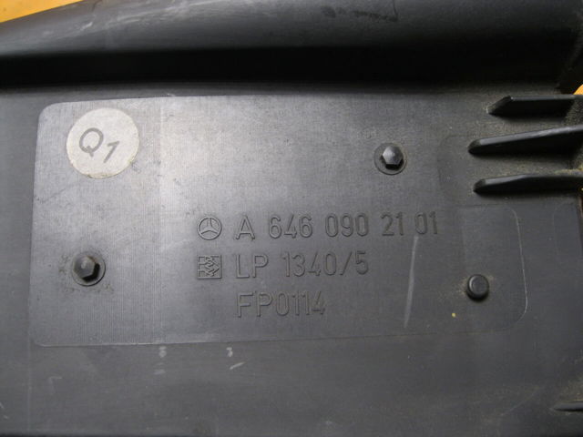 Фільтр повітряний A6460902101 MERCEDES