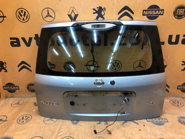 Двері багажника K01009U0MA NISSAN
