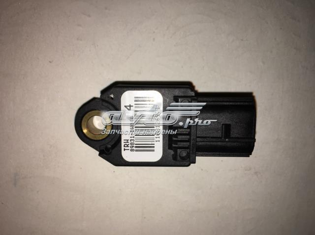 Датчик Ейрбег передній 898310W040 TOYOTA