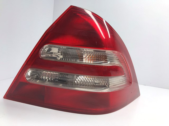Задні ліхтарі 2038200264 MERCEDES