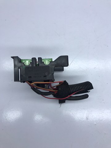 Блок запобіжників задній, салонний 2115450301 MERCEDES