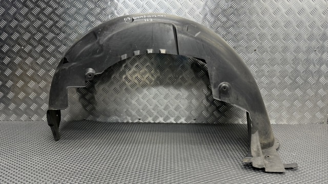 Підкрилок задній лівий 51718403059 BMW