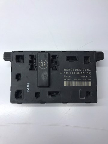 Блок комфорту передніх дверей 6398200026 MERCEDES