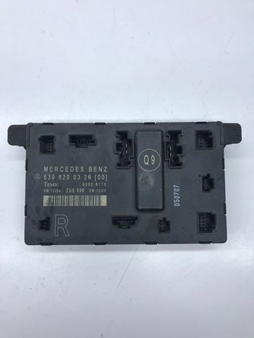 Блок комфорту передніх дверей 6398200326 MERCEDES