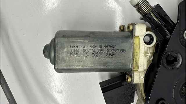 Двигун склопідіймача двері передньої, правої 6922268 BMW