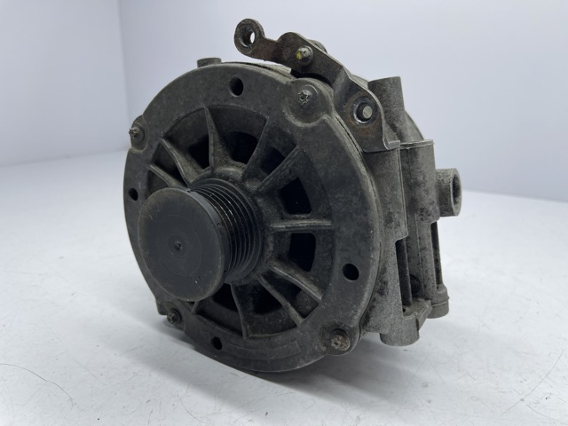 Генератор A0001502550 MERCEDES