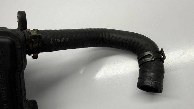 Шланг ГПК, низького тиску, від бачка до насосу A0029979652 MERCEDES