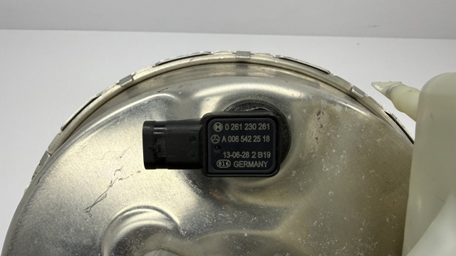 Датчик тиску пневматичної гальмівної системи A0065422518 MERCEDES