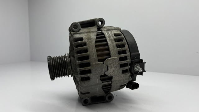 Генератор A0131540902 MERCEDES