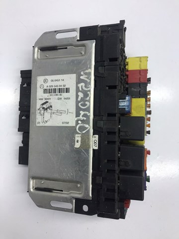 Реле запобіжників A0295450432 MERCEDES