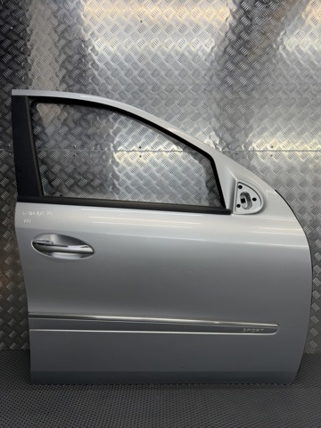 Пасажирські передні двері A1647200205 MERCEDES