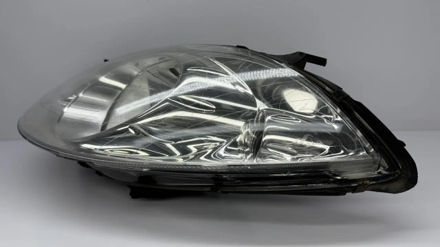 Фара дальнього світла в зборі A1698200161 MERCEDES