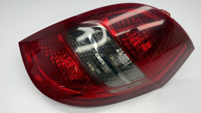 Задні ліхтарі A1698203064 MERCEDES