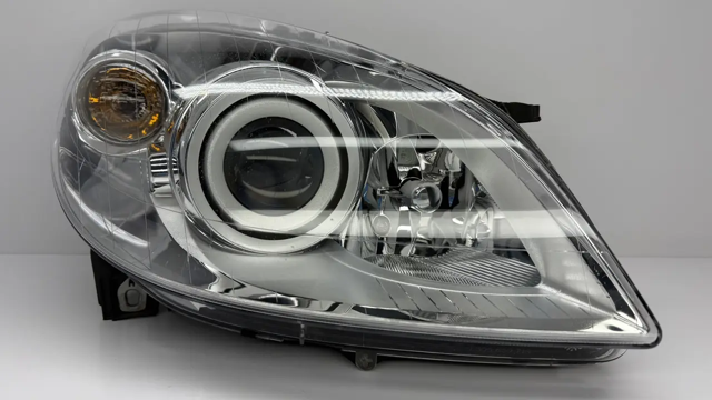 Права блок фара A1698208461 MERCEDES