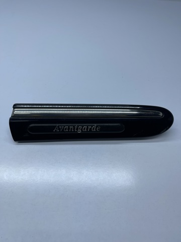 Молдинг переднього правого крила A2036904862 MERCEDES