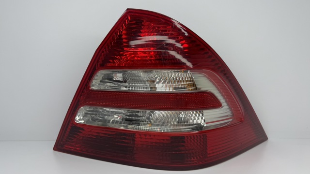 Задні ліхтарі A2038202064 MERCEDES