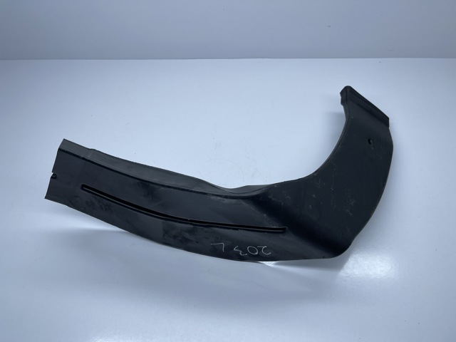 Повітропроводи A2038310946 MERCEDES