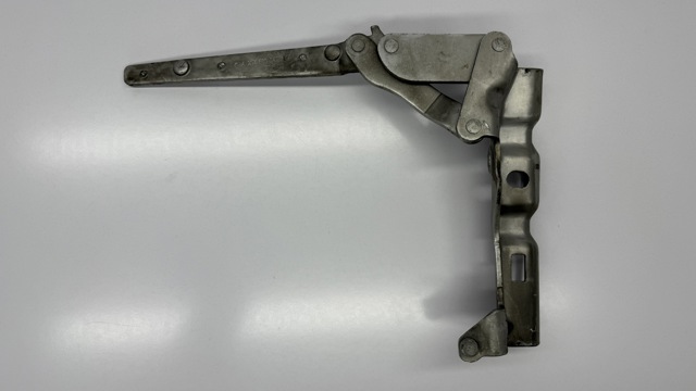 Петля капота, права A2038800428 MERCEDES