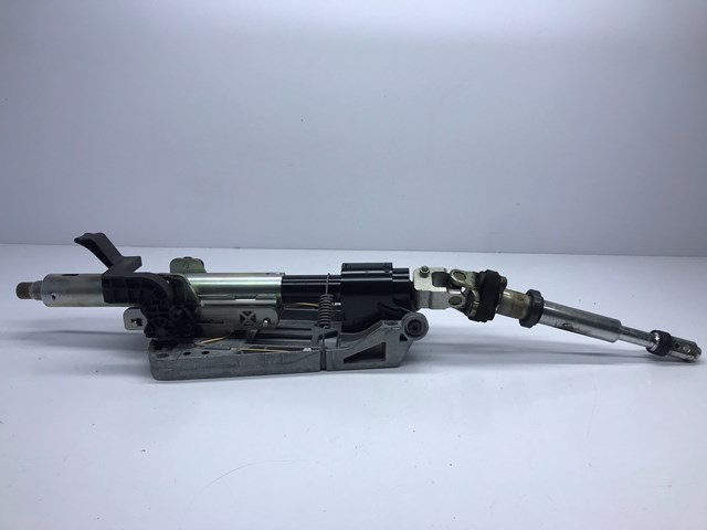 Рульова колонка A2044604516 MERCEDES