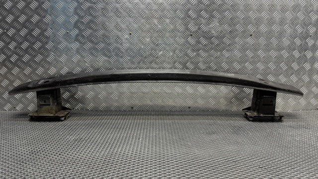 Балка бампера заднього A2046100414 MERCEDES
