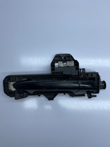 Ручка передньої двері зовнішня A2047600834 MERCEDES