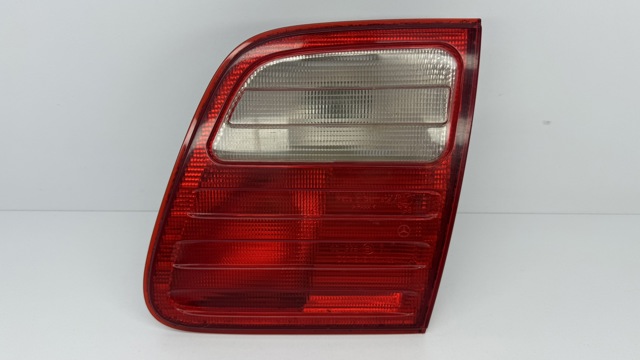 Стоп задній A2108202664 MERCEDES