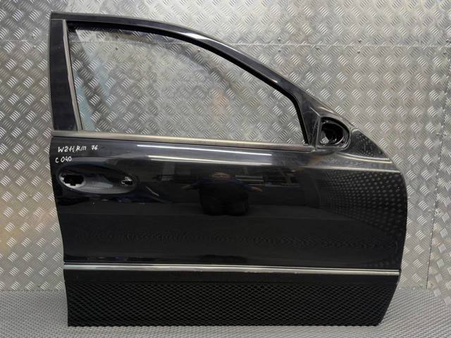 Пасажирські передні двері A2117201405 MERCEDES
