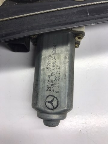 Двигун стеклопод'емника двері задньої, лівої A2118202342 MERCEDES