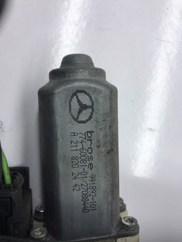 Мотор склопідйомника дверей задніх, правих A2118202442 MERCEDES