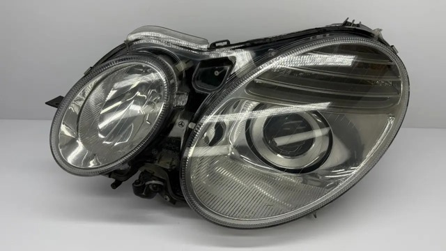 Блок фара ліва A2118203561 MERCEDES