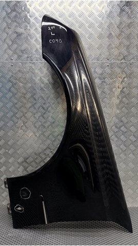 Переднє ліве крило A2118800718 MERCEDES