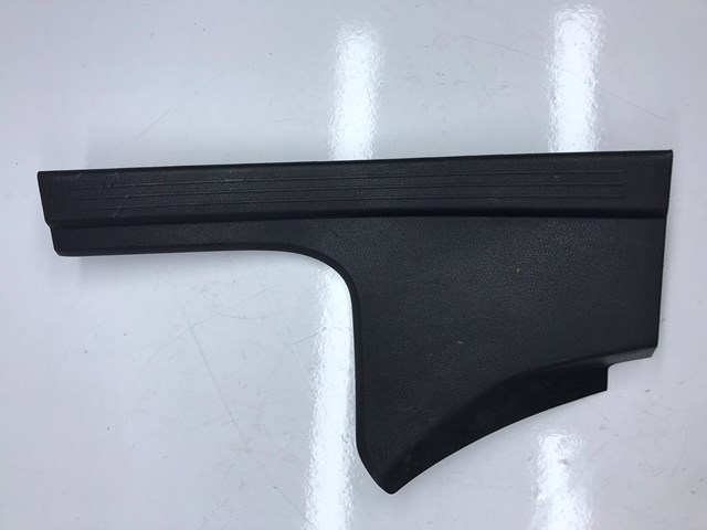 Облицювання порогу внутрішнє, заднє праве A2126860636 MERCEDES