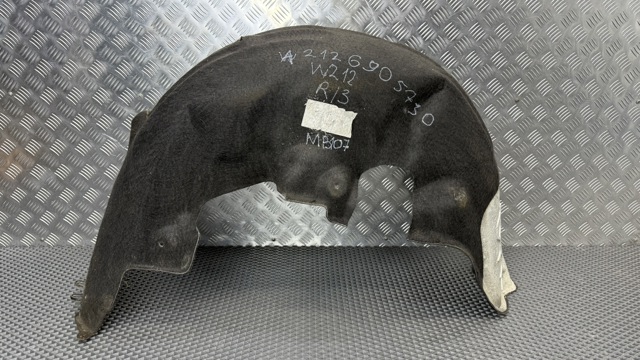 Підкрилок заднього крила, правий A2126905730 MERCEDES