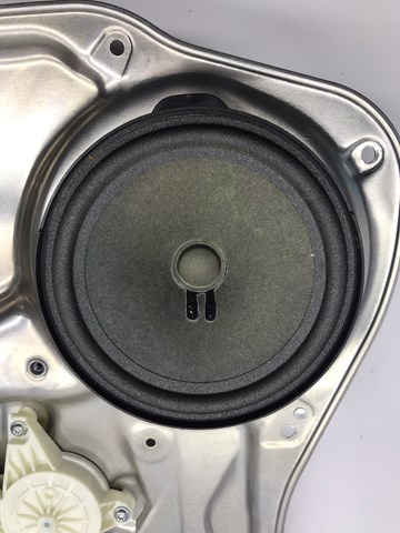 Динамік задньої двері A2128200076 MERCEDES